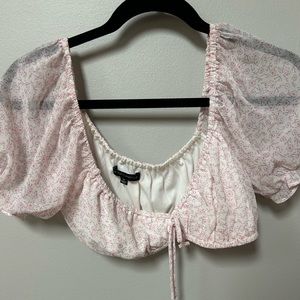 Cotton Candy LA Crop Top with Puffer Sleeves! Size Medium. Floral print!